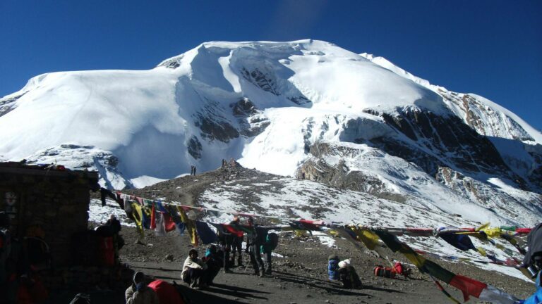 annapurna circuit trekking in winter