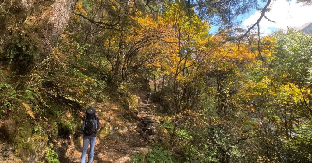 trekking to kanchenjunga with packed gears