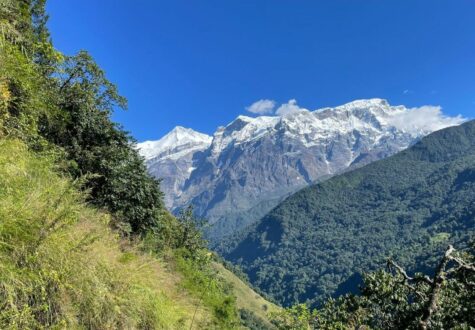 Mountain View from Sikles Kapuche Lake Trek