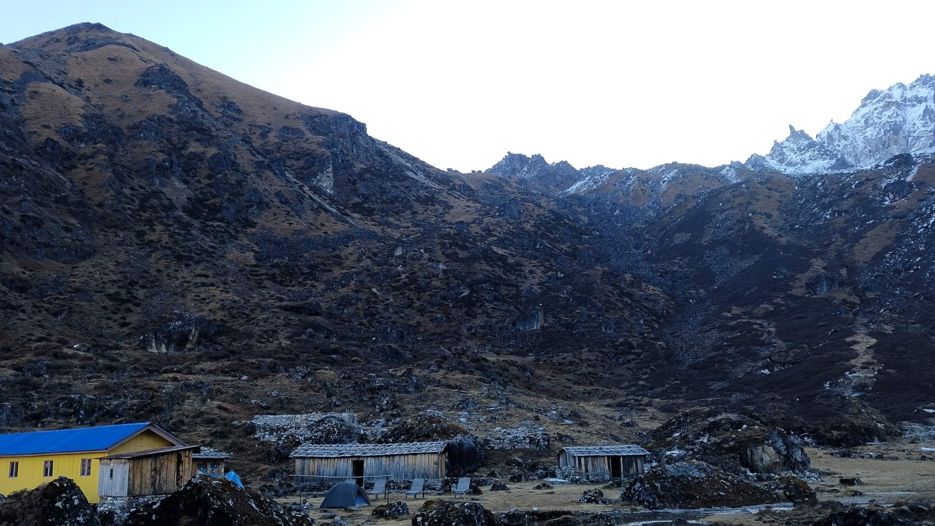 best time to trek kanchenjunga