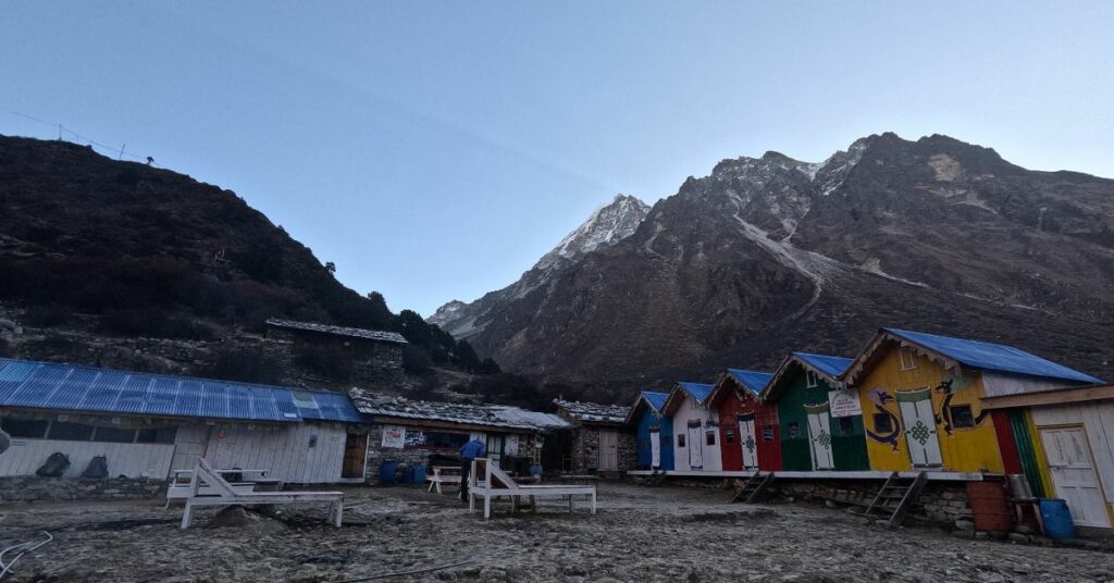 dry kanchenjunga trails during winter