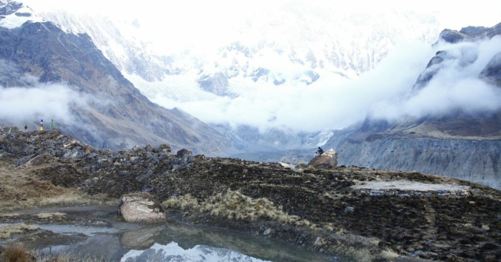 trails for solo trek in nepal