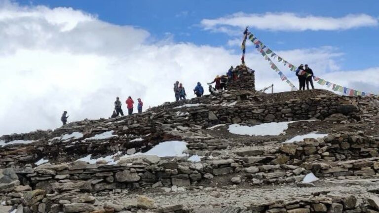 treks in nepal with less crowd