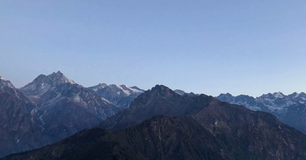 view from the short ama yangri trek