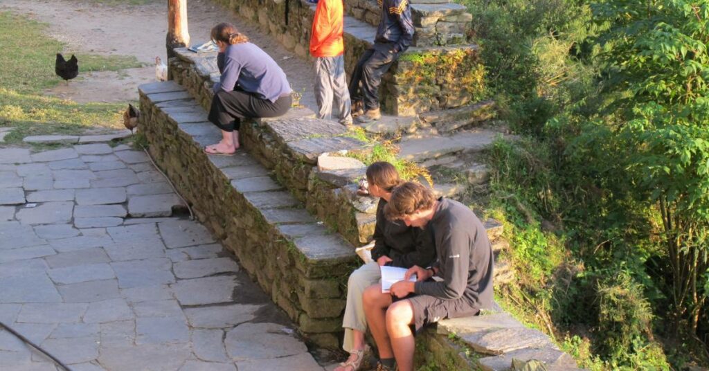 family treks in nepal