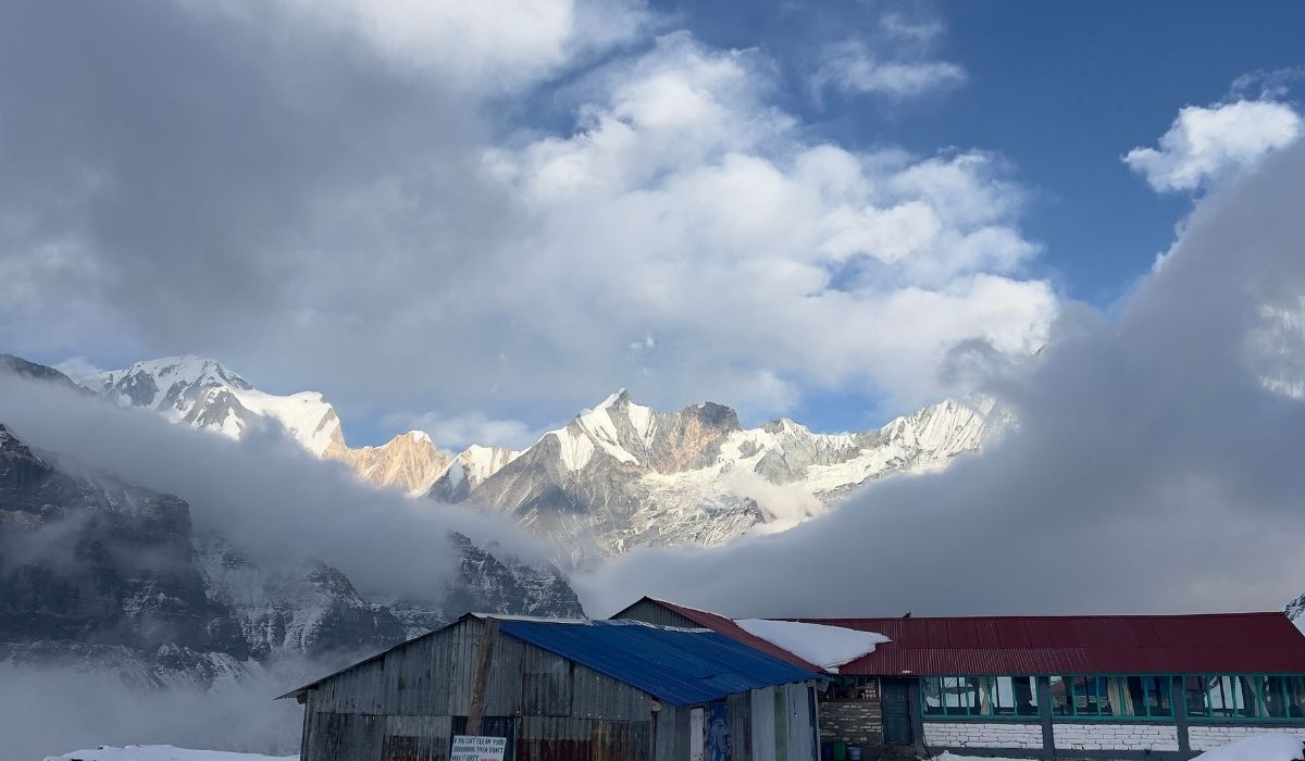 the southern face of annapurna base acmp