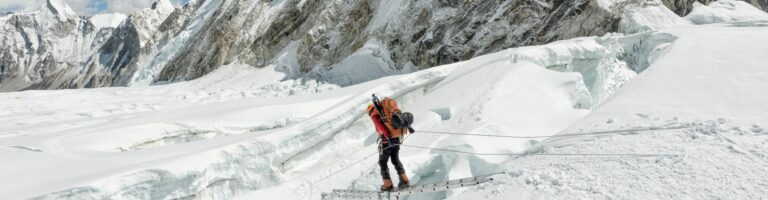 climbing rules for mount everest summit trail