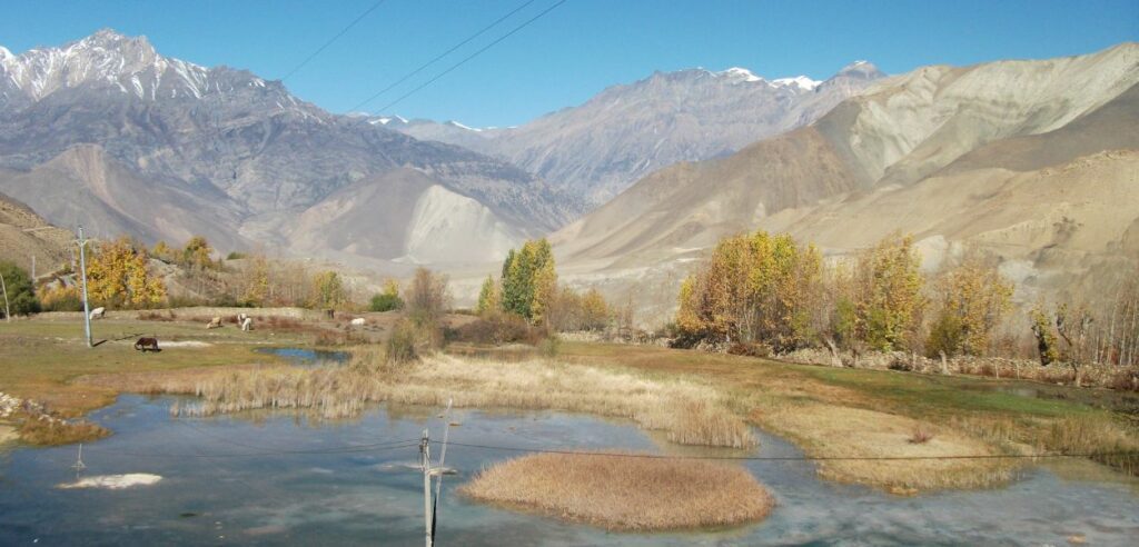 pastoral scene along annapurna circuit trail route
