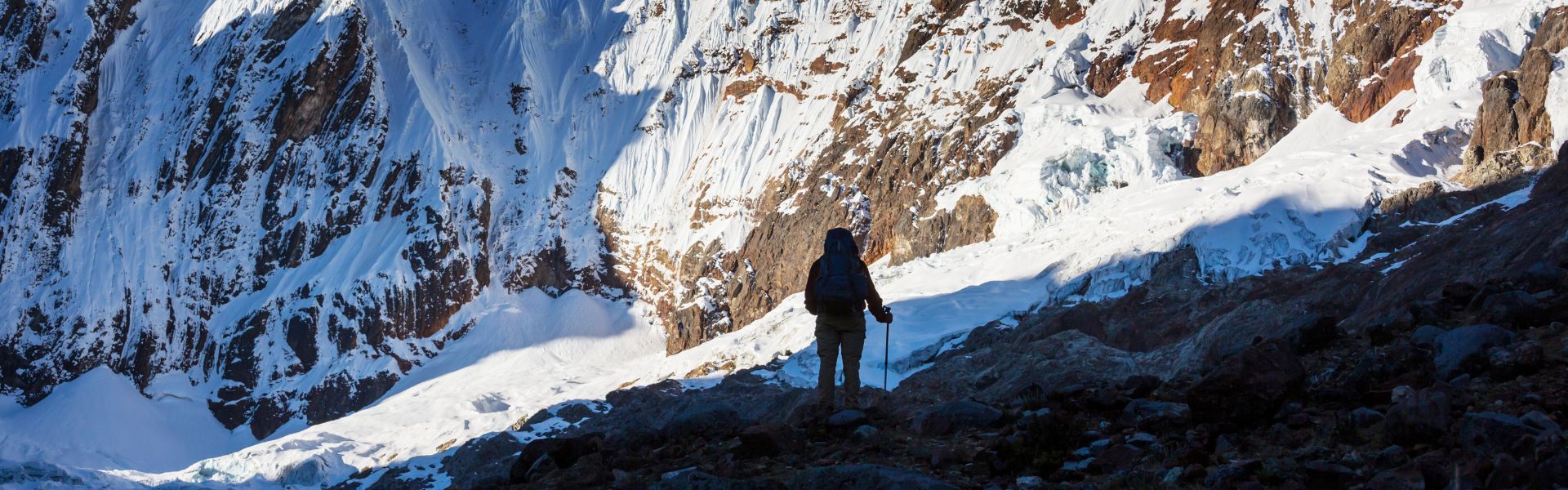 trailing near everest death zone