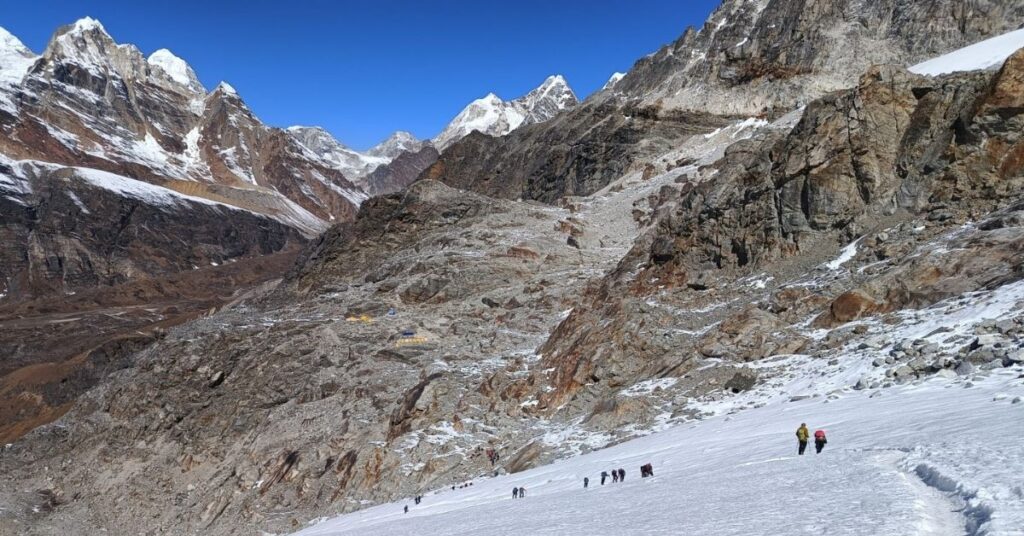 Scenic walk toward base of Mount Everest