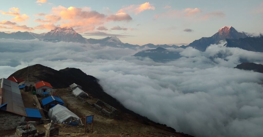 Sunrise view from Khopra Ridge above the clouds