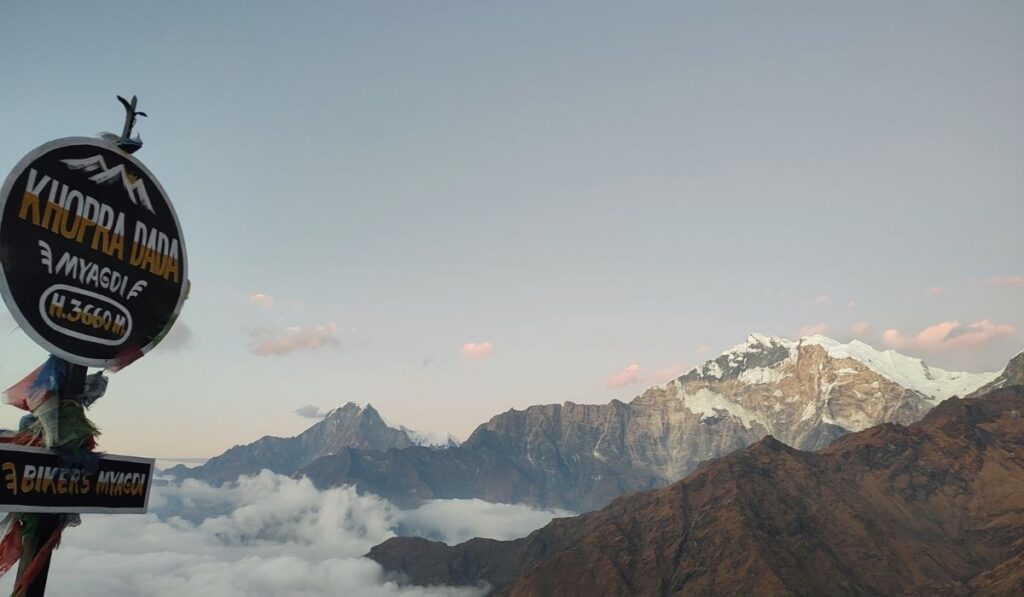 complete annapurna range from khopra danda