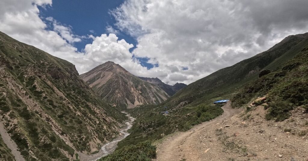 Mountain trail view near Yak Kharka, Annapurna Circuit