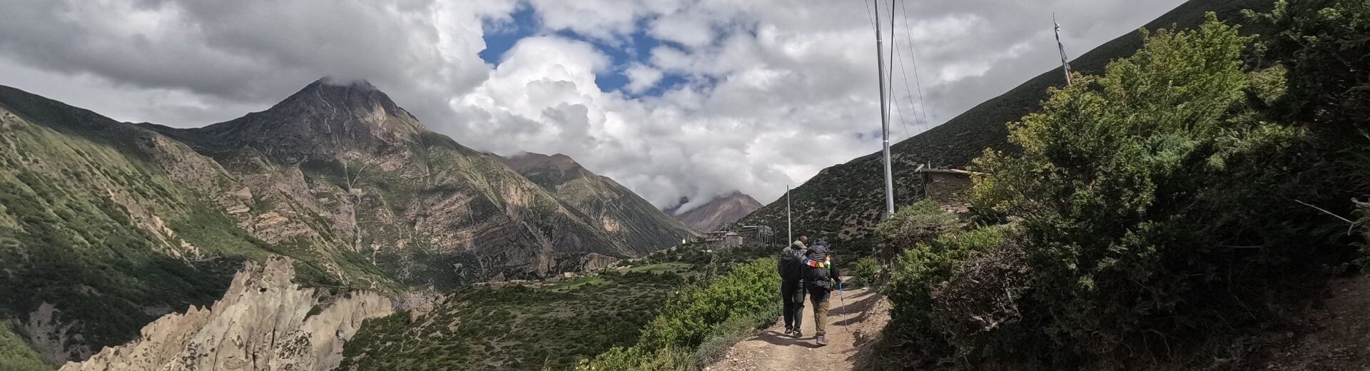 Annapurna Circuit Trek Distance and Altitude Profile