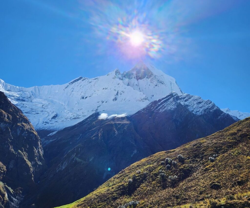 clear sunrise at Annapurna base camp in october
