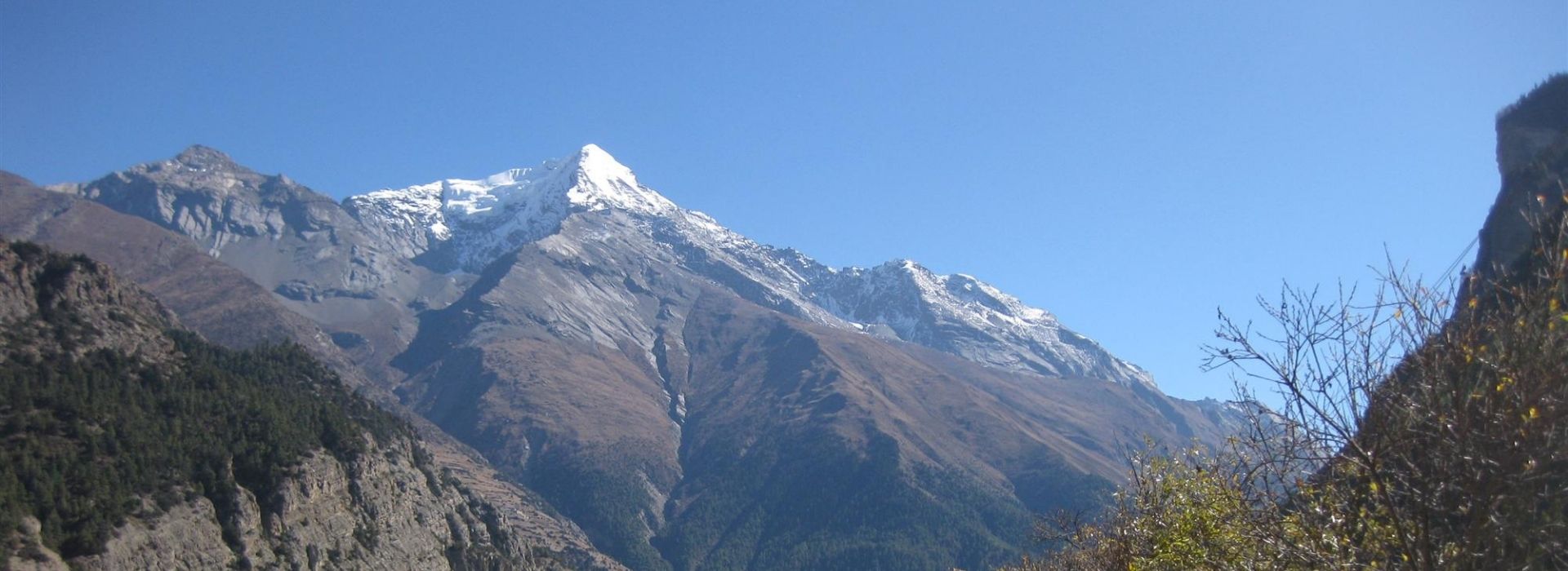 october trek in ABC with perfect weather