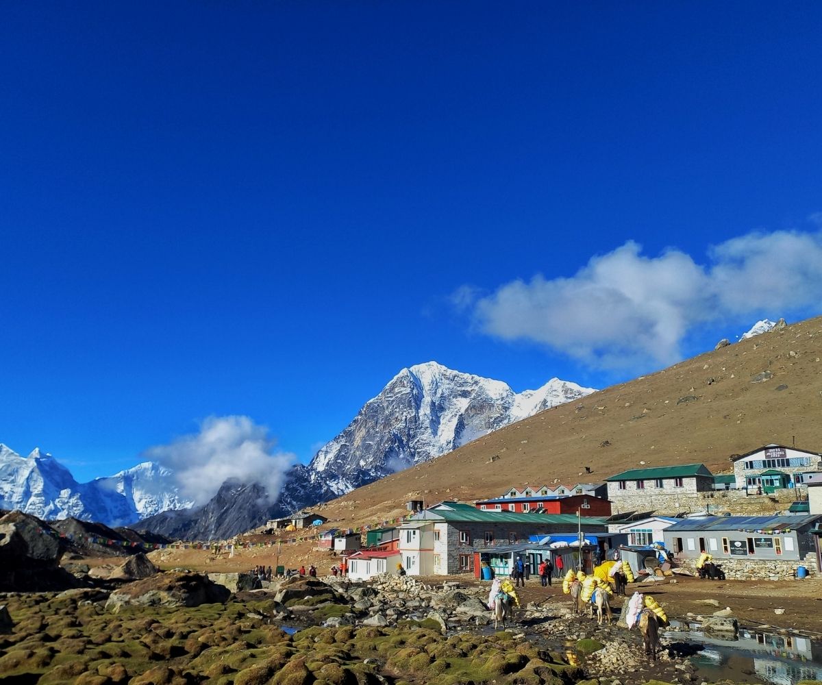 Majestic Himalayan mountain view from Kala Patthar ridge