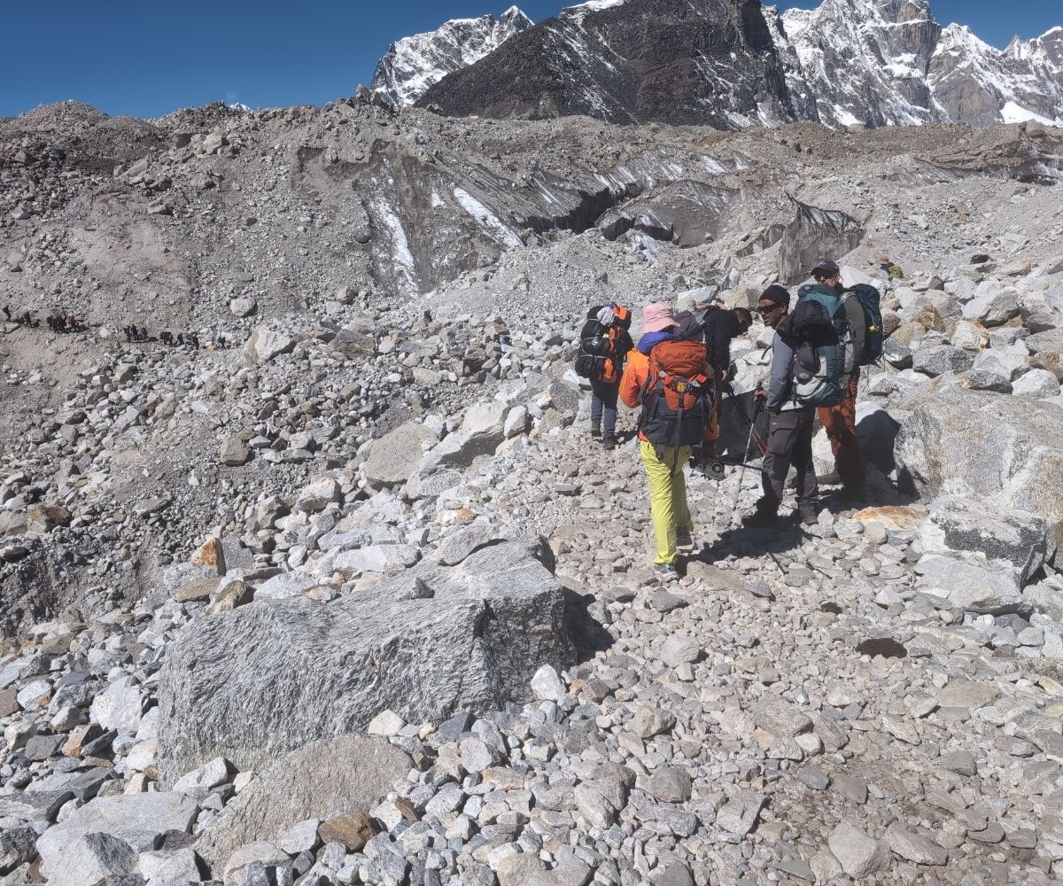 road journey to everest base camp